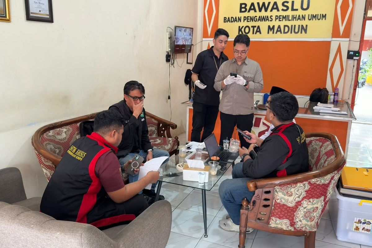 Jaksa Geledah Kantor Bawaslu Kota Madiun, 20 Saksi Diperiksa Terkait Dugaan Korupsi